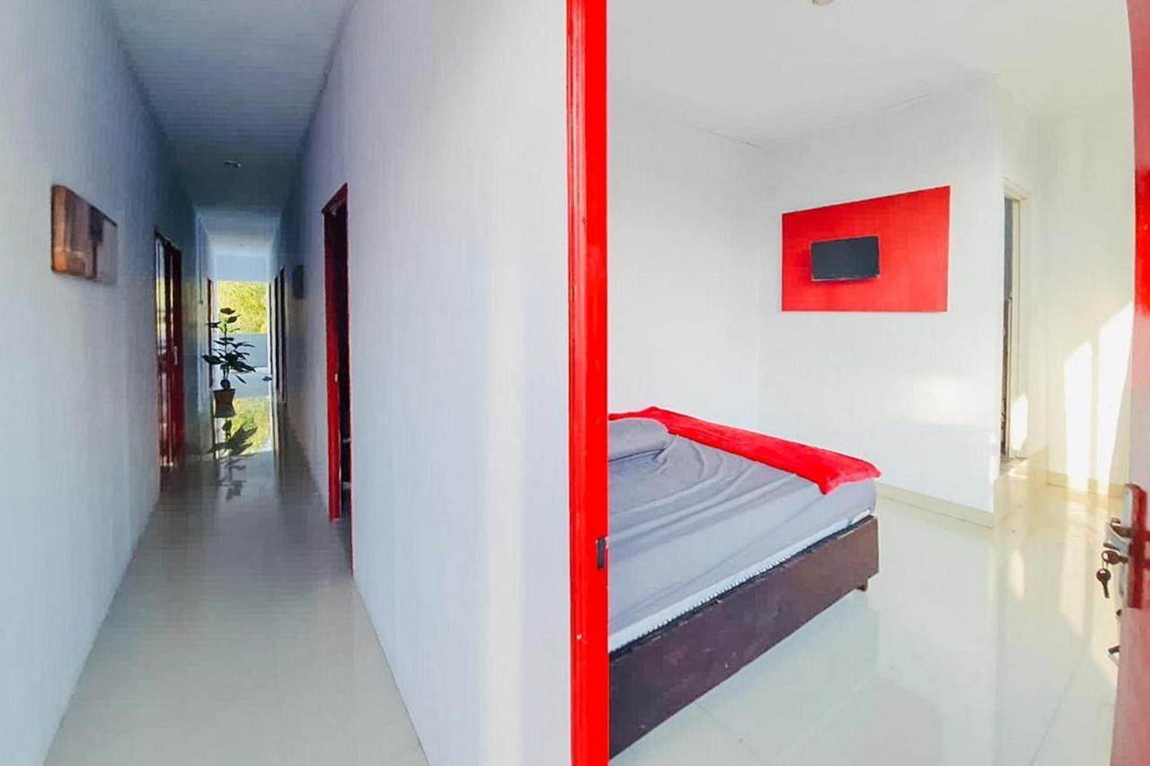 Sky Residence Tomohon Mitra Reddoorz Εξωτερικό φωτογραφία