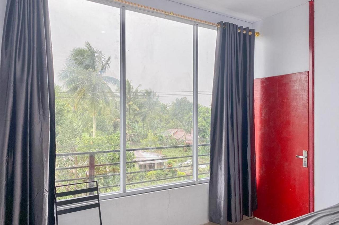 Sky Residence Tomohon Mitra Reddoorz Εξωτερικό φωτογραφία